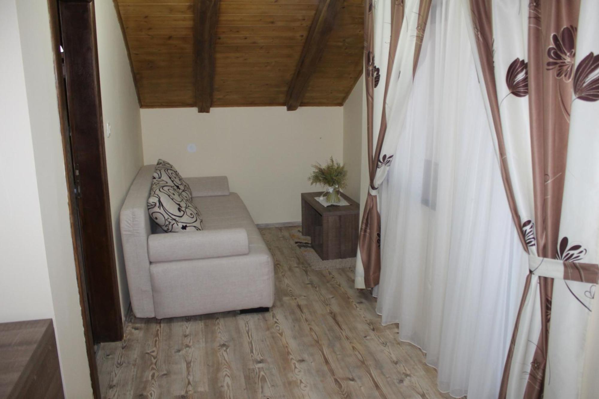 Rooms & Apartment Vinia Bjelovar Quarto foto