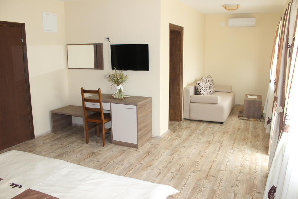 Rooms & Apartment Vinia Bjelovar Exterior foto